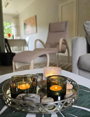 아파트 It's Arctic Magic! *